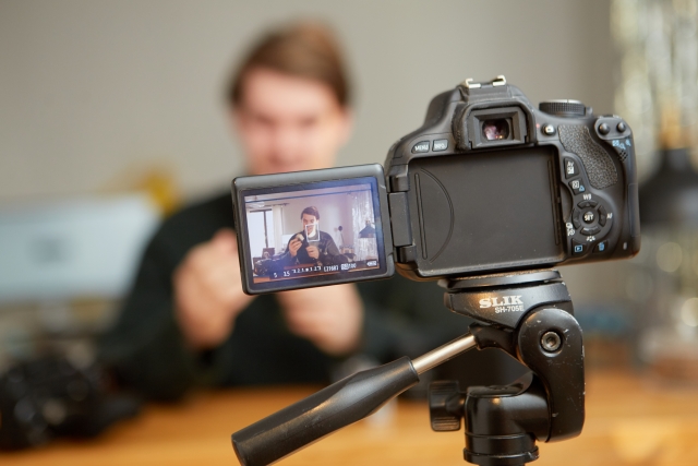 YouTuberで活躍するのも勉強は必要!?