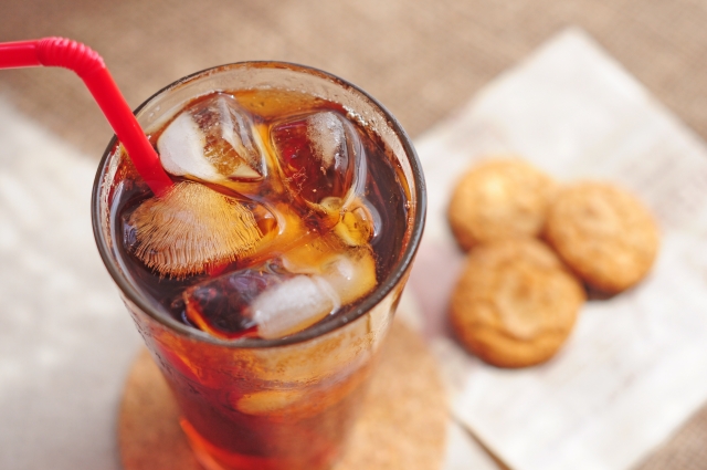 お茶やお菓子を出すのは賛否両論!!